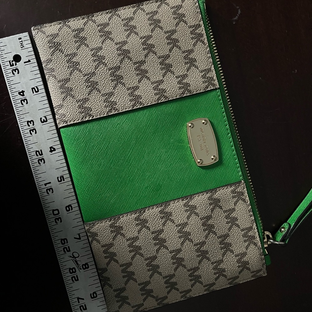Michael Kors clutch